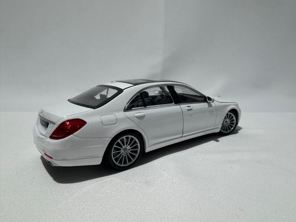 1:24 Welly Mercedes-Benz S-Klasse W222 2014-2020 Weiß #183