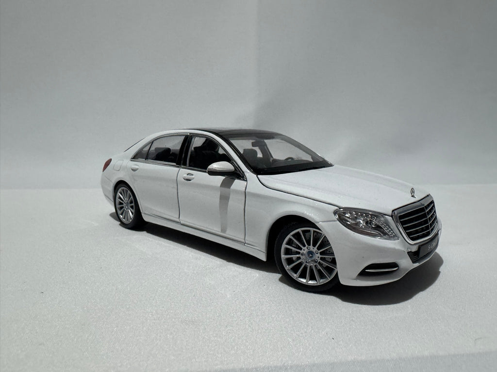 1:24 Welly Mercedes-Benz S-Klasse W222 2014-2020 Weiß #183