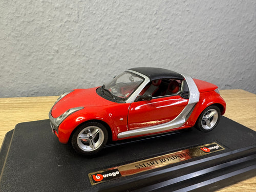 1:24 Bburago Smart Roadster Rot OVP #146