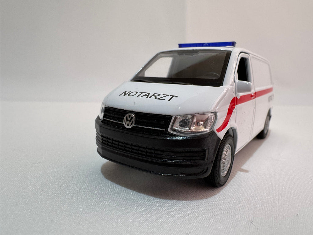 1:38 Welly VW Volkswagen Transporter T6 Notartz #002