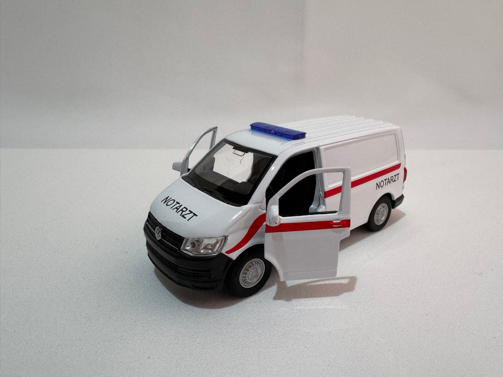 1:38 Welly VW Volkswagen Transporter T6 Notartz #002