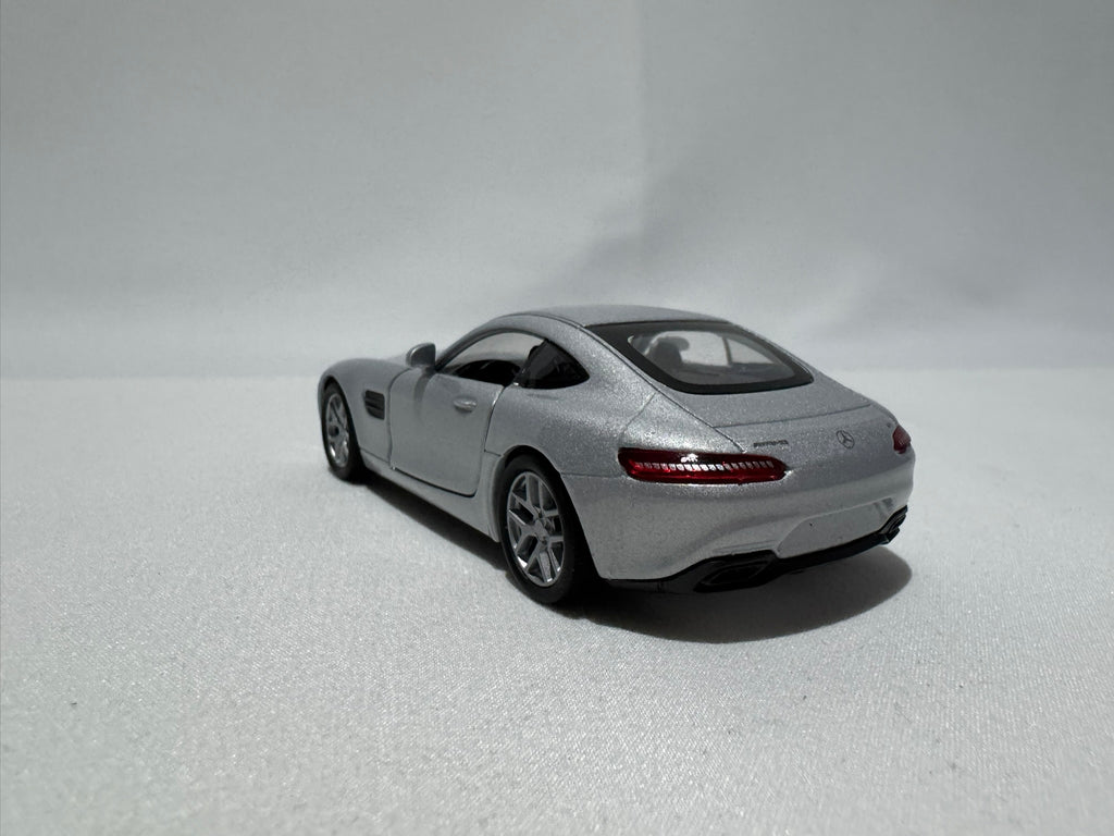 1:38 Welly Mercedes-Benz AMG GT 2015-2025 Silber #012