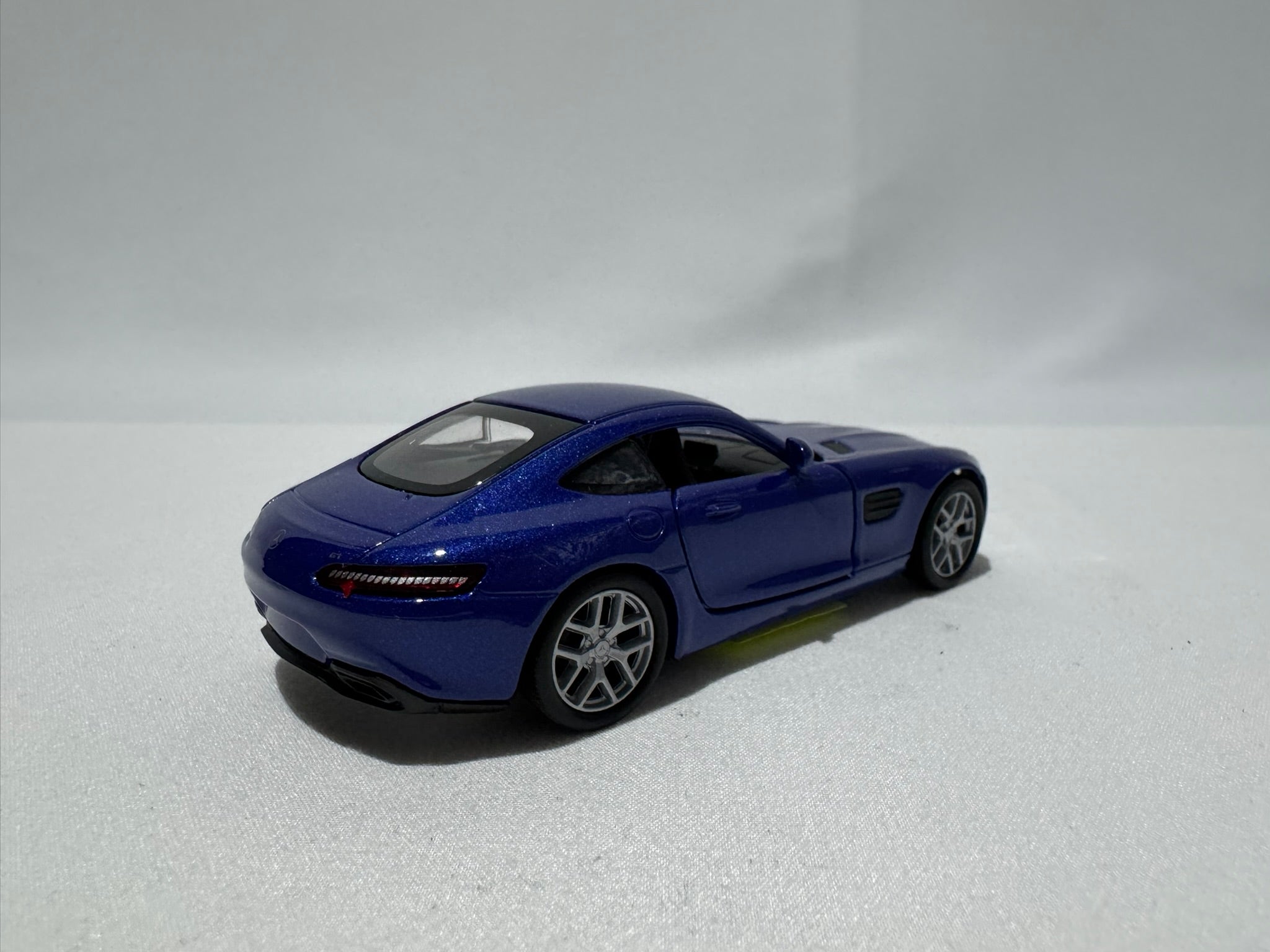 1:38 Welly Mercedes-Benz AMG GT 2015-2025 Blau #015