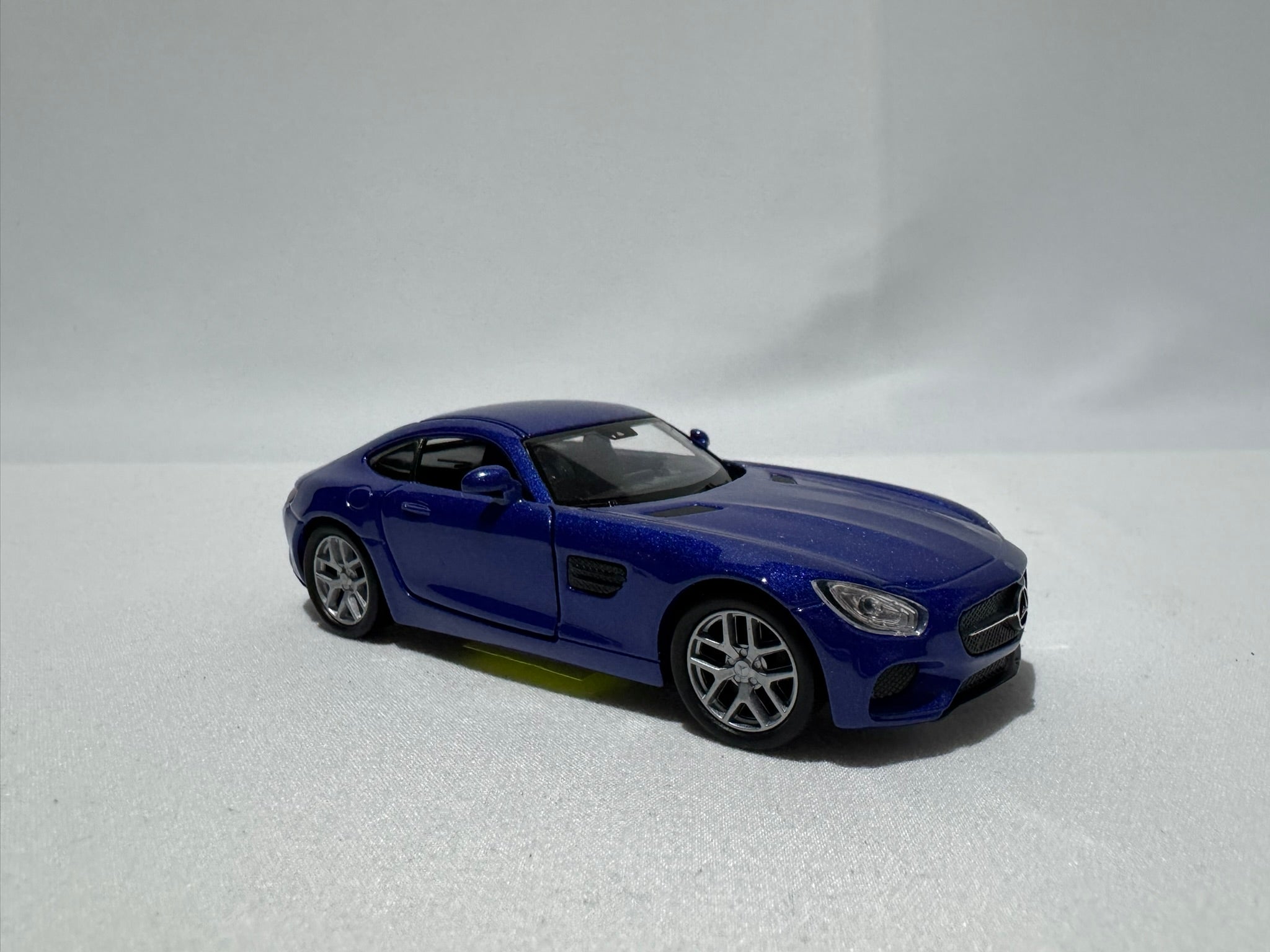 1:38 Welly Mercedes-Benz AMG GT 2015-2025 Blau #015