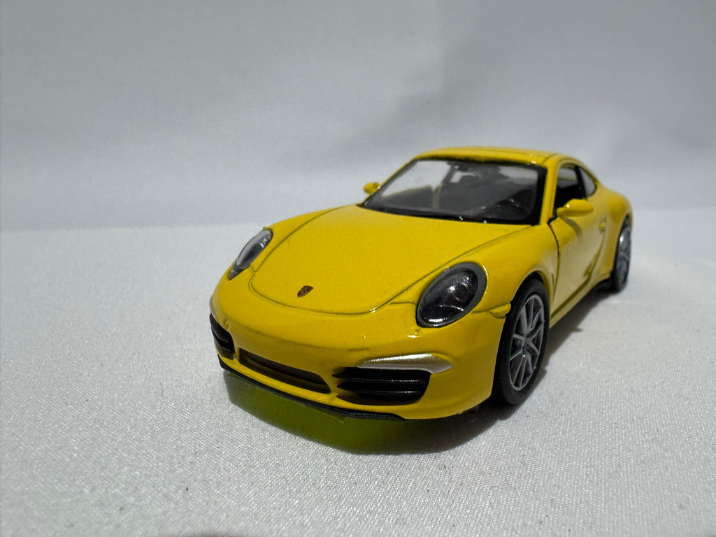 1:38 Welly Porsche 911(991) Carrera S 2011-2019 Gelb #017
