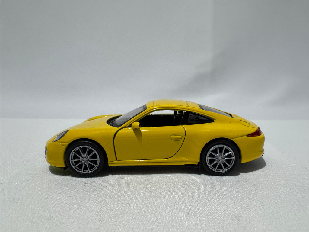 1:38 Welly Porsche 911(991) Carrera S 2011-2019 Gelb #017