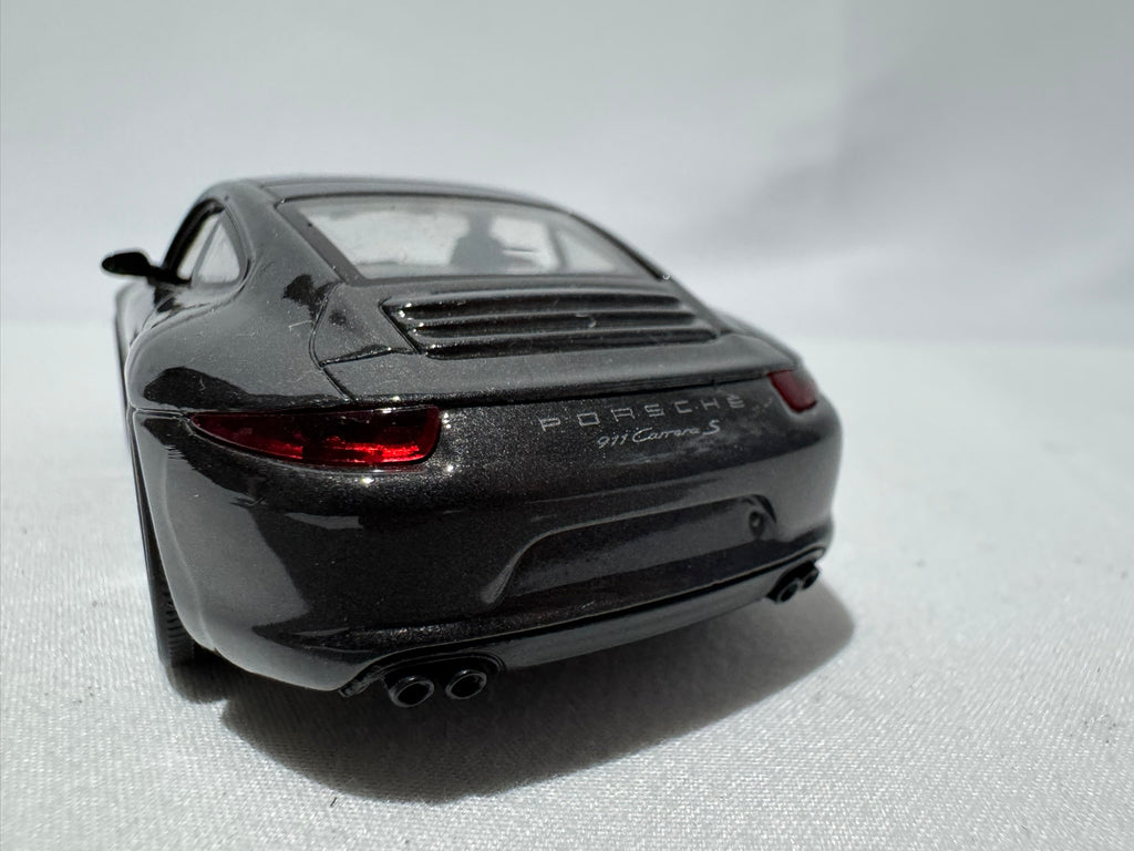 1:38 Welly Porsche 911(991) Carrera S 2011-2019 Dunkelgrau #018