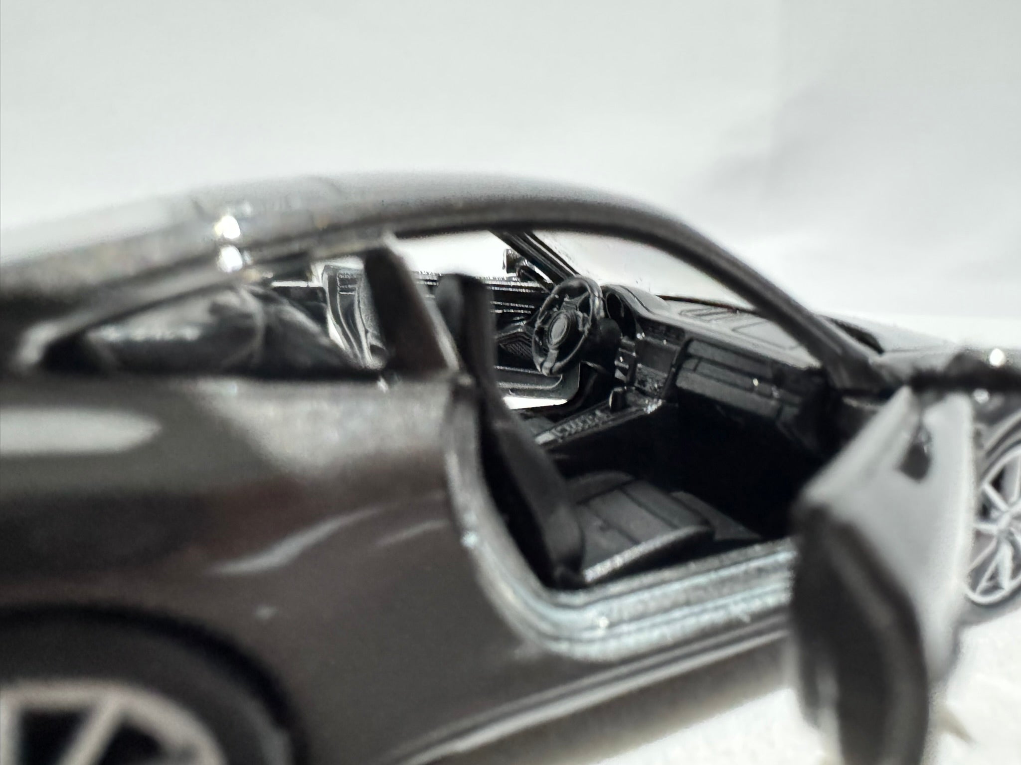 1:38 Welly Porsche 911(991) Carrera S 2011-2019 Dunkelgrau #018