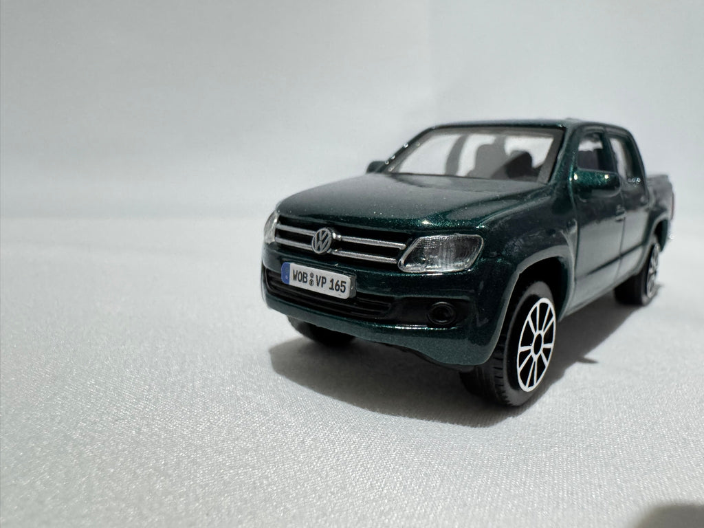 1:43 Bburago VW Volkswagen Amarok Grün #025