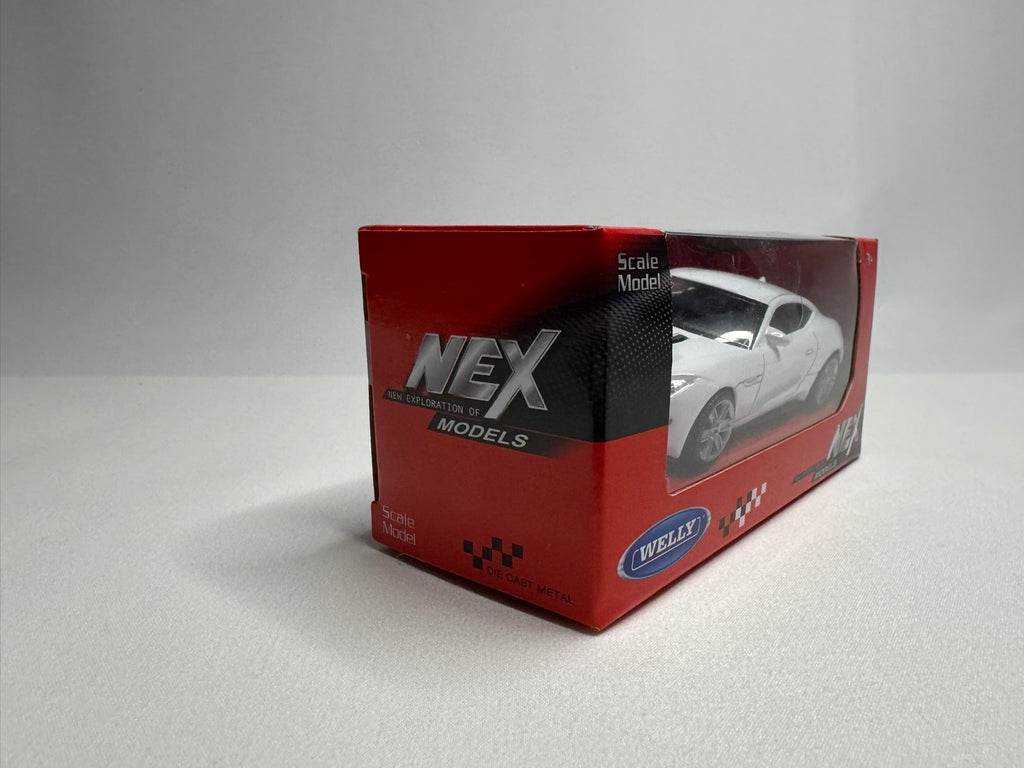 1:43 Welly Jaguar F-Type Coupe 2014-2019 Weiß #027