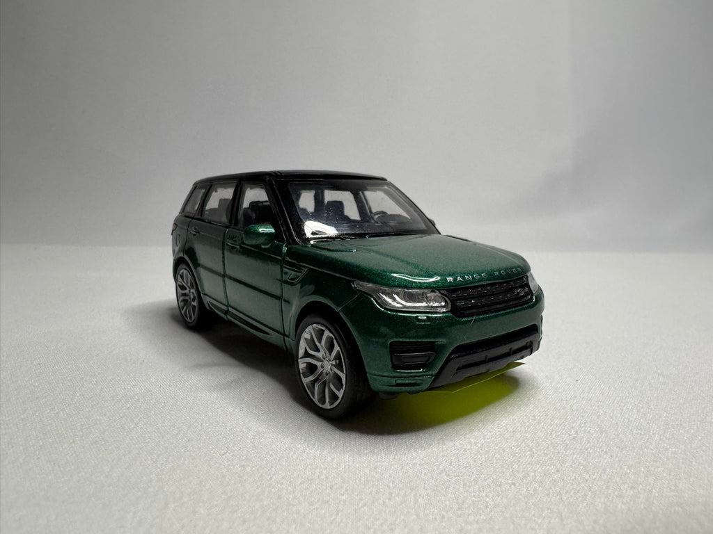 1:38 Welly Range Rover Sport 2013-2022 L494 Grün-Schwarz #041