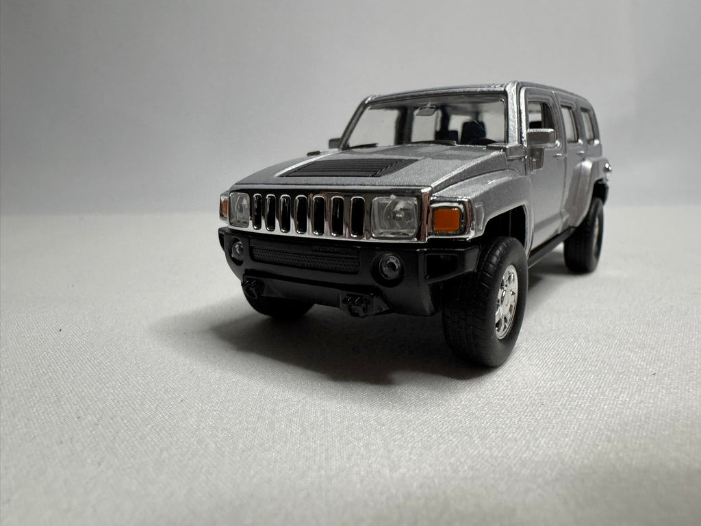 1:38 Welly Hummer H3 Silber #110