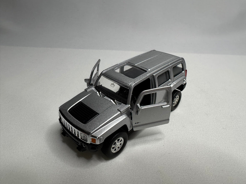 1:38 Welly Hummer H3 Silber #110