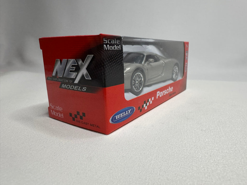 1:38 Welly Porsche 918 Spyder Hard-top Silber #115