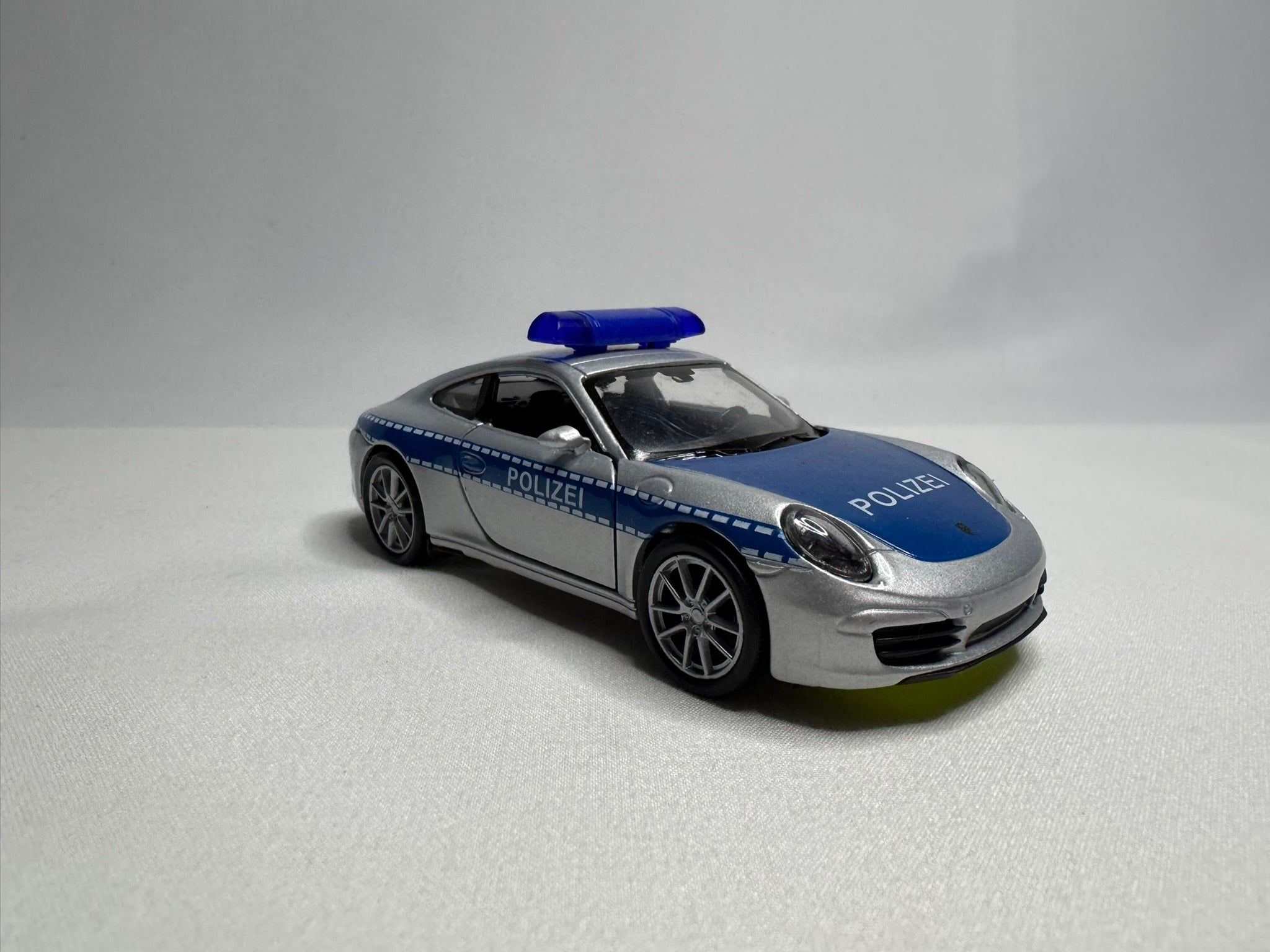 1:38 Welly Porsche 911(991) Carrera S 2011-2019 Polizei #123