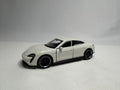 1:38 Welly Porsche Taycan Turbo S 2019-2025 Weiß #125