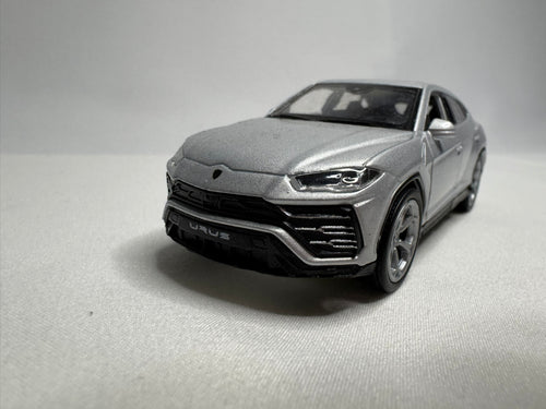 1:38 Welly Lamborghini URUS Silber #127