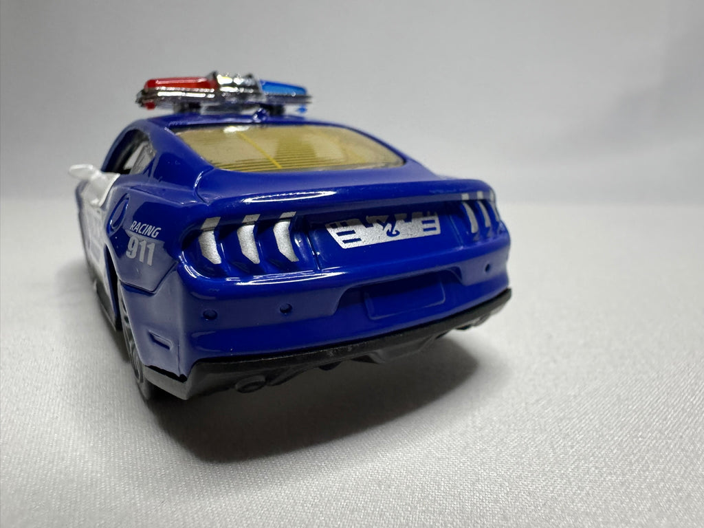 1:38 Ford Mustang Blau Police #132
