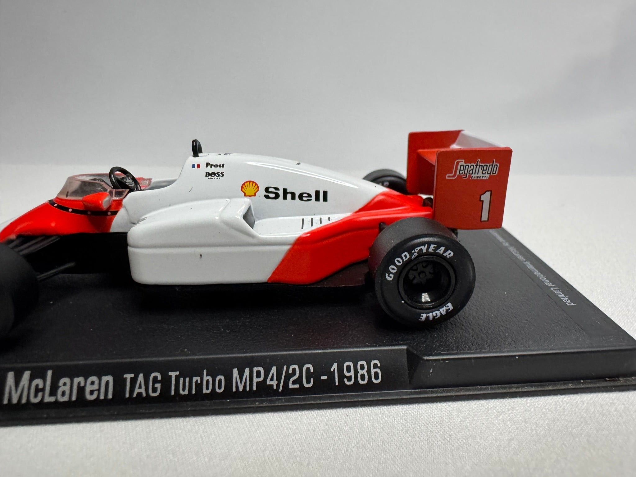 1:43 Atlas 1986 McLaren TAG Turbo MP4/2C #137