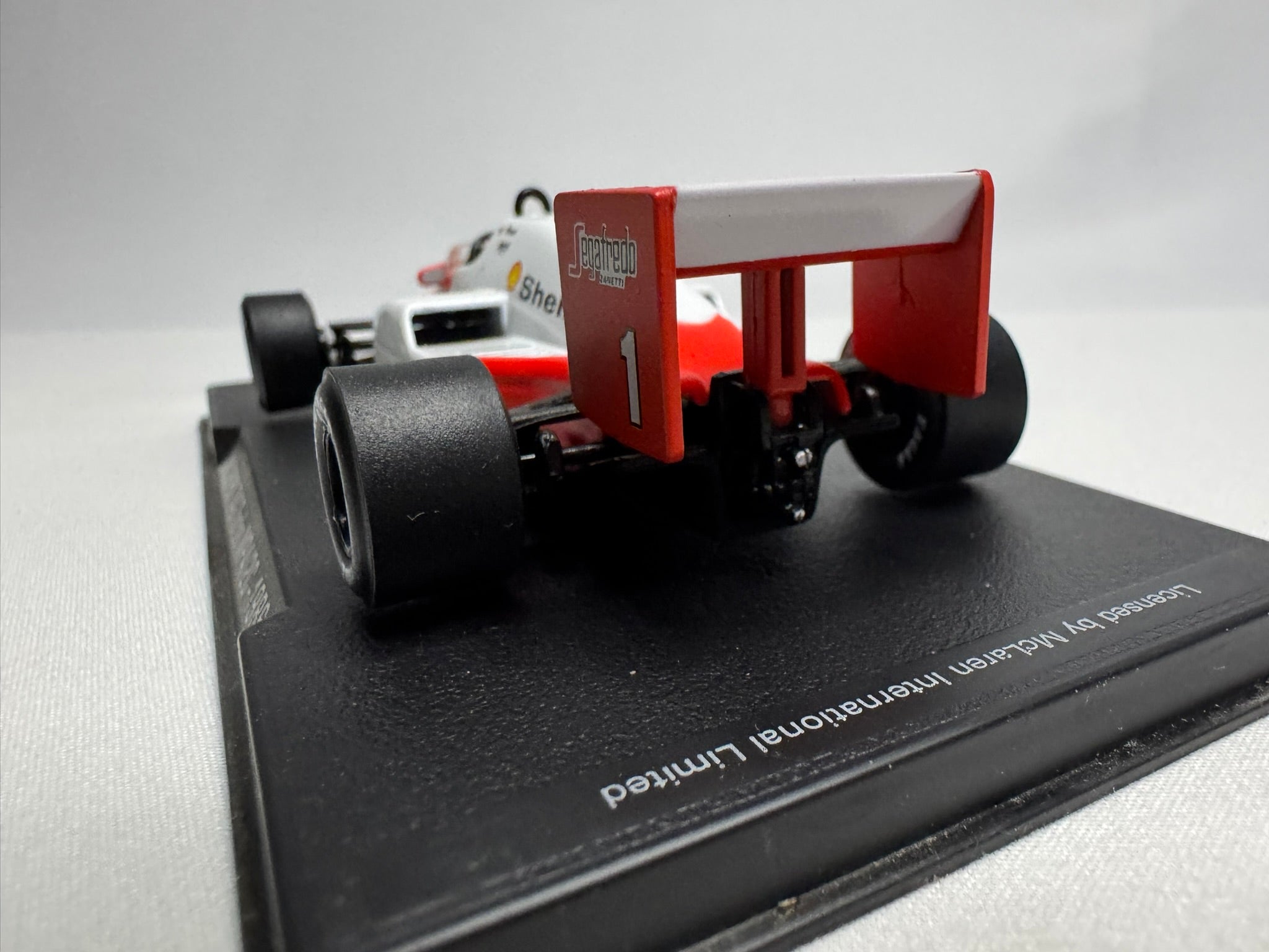 1:43 Atlas 1986 McLaren TAG Turbo MP4/2C #137