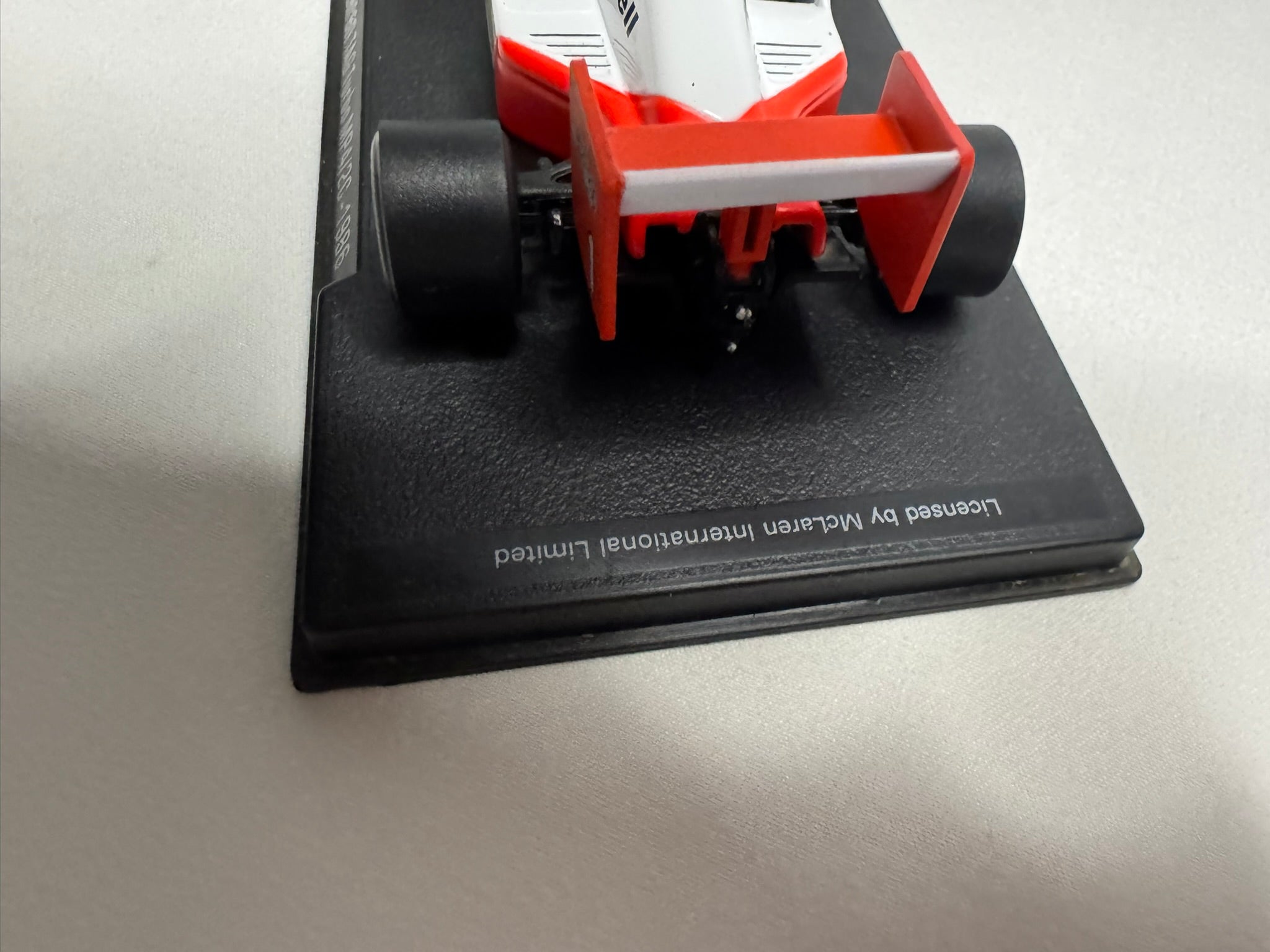 1:43 Atlas 1986 McLaren TAG Turbo MP4/2C #137