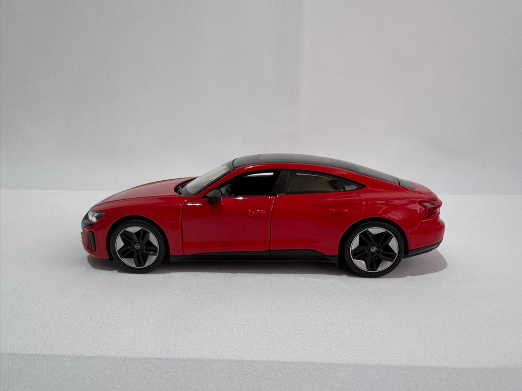 1:25 Maisto Audi E-Tron GT 2022 Rot #176