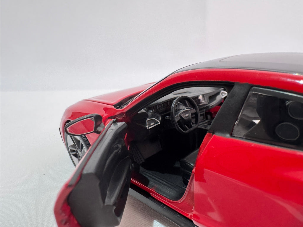 1:25 Maisto Audi E-Tron GT 2022 Rot #176