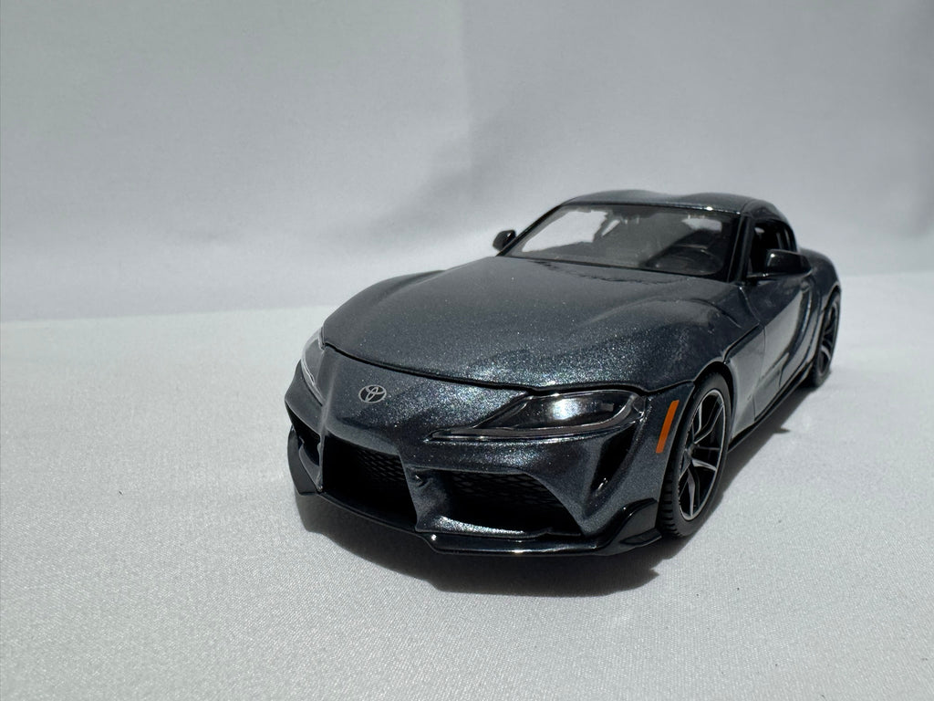 1:24 Maisto Toyota Supra GR Grau #177