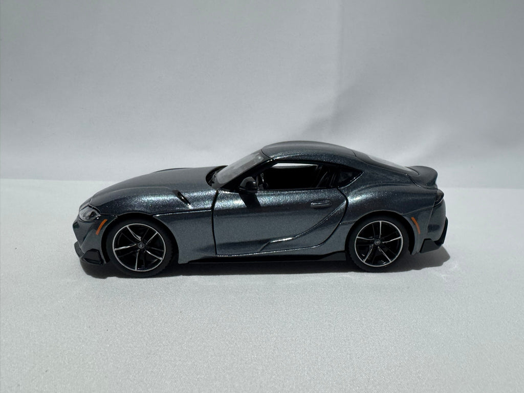 1:24 Maisto Toyota Supra GR Grau #177