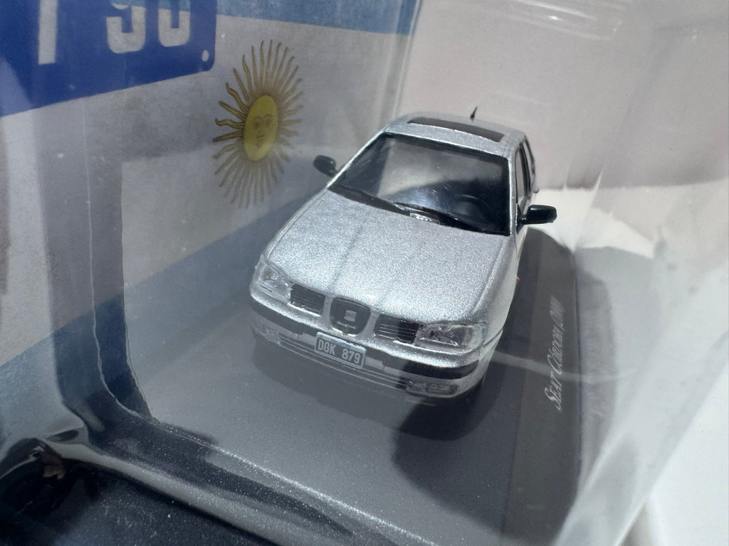 1:43 Seat Cordoba 2000 Silver NEW