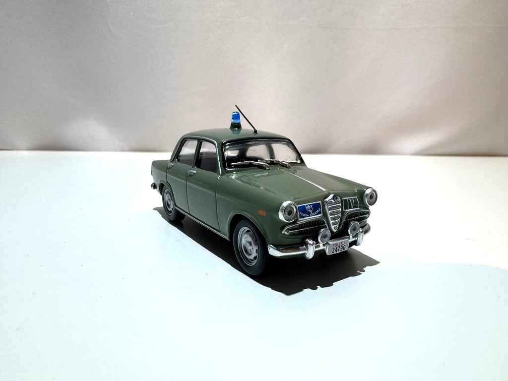 1:43 Alfa Romeo Giulietta Police Polizei 1954–1965 #215
