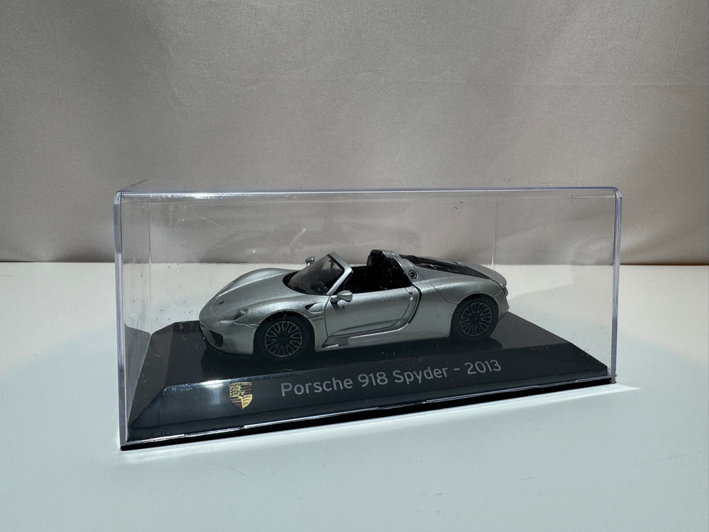 1:43 Porsche 918 Spyder 2013 Silver NEW