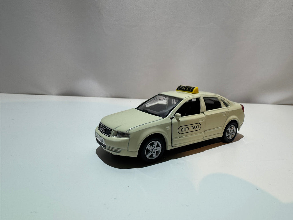 1:38 Welly Audi A4 B6 2000-2004 Berliner Taxi #224