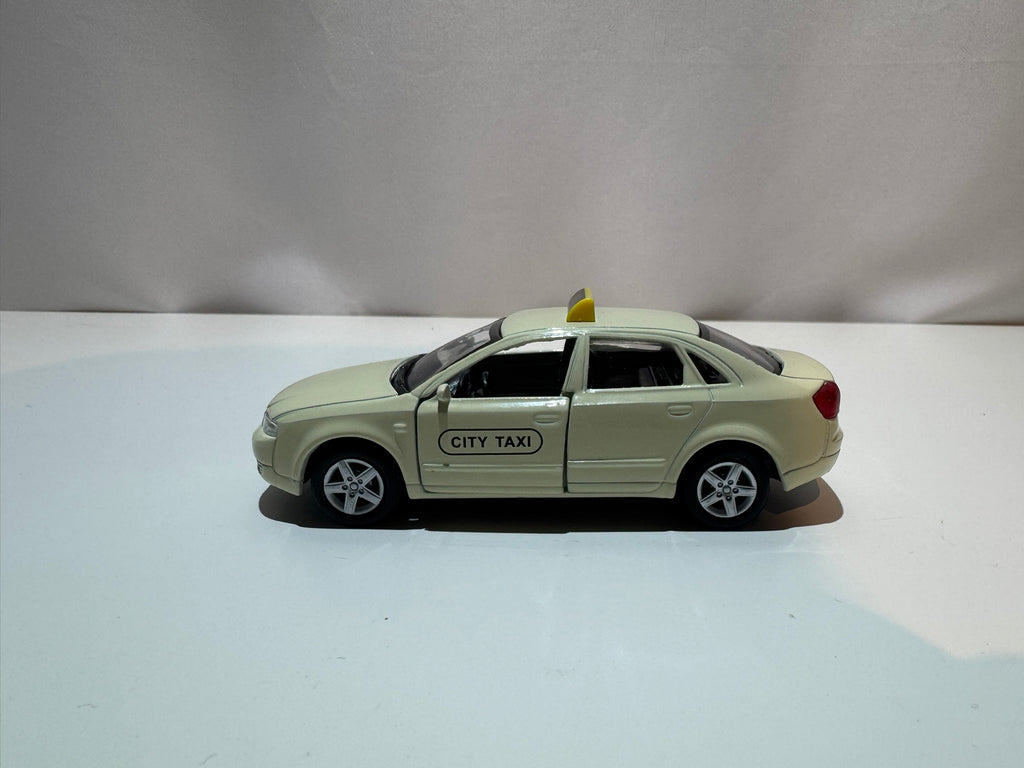 1:38 Welly Audi A4 B6 2000-2004 Berliner Taxi #224