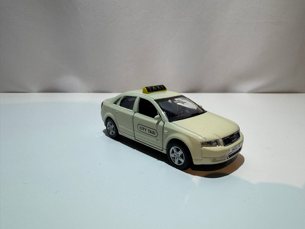 1:38 Welly Audi A4 B6 2000-2004 Berliner Taxi #224