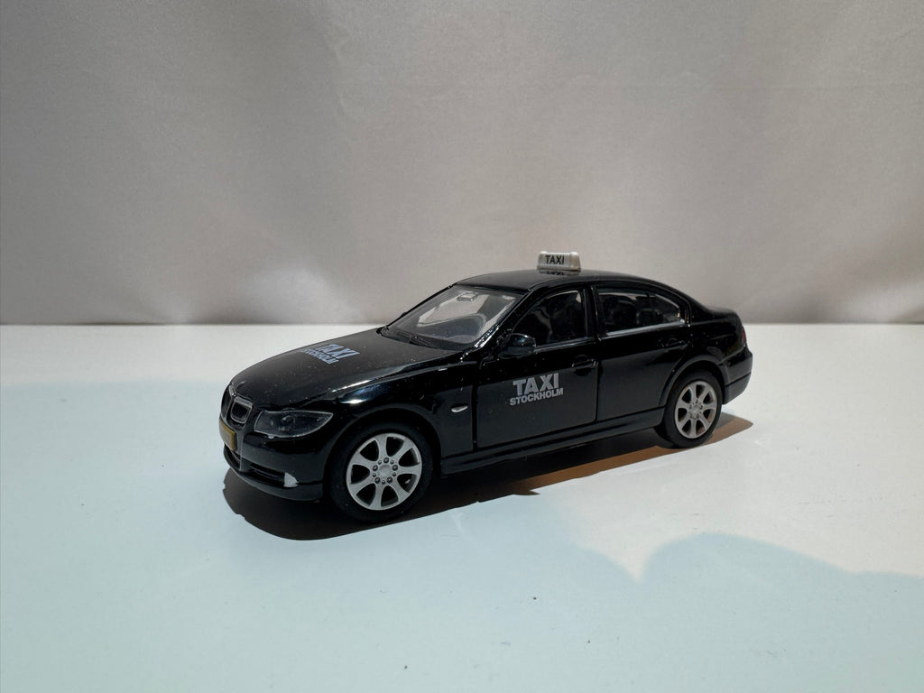 1:38 Welly BMW E90 3-er Series Schwarz Stockholm Taxi #225