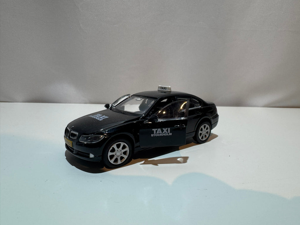 1:38 Welly BMW E90 3-er Series Schwarz Stockholm Taxi #225