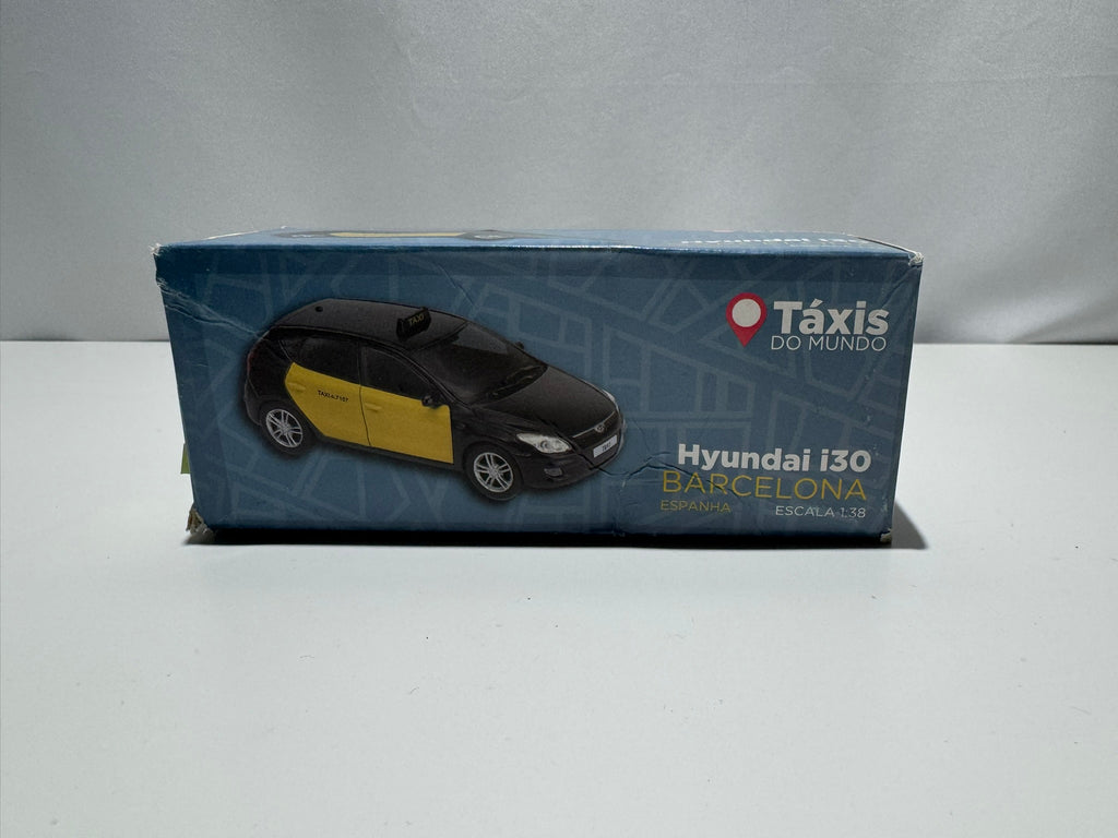 1:38 Welly Hyundai I30 Hatchback Schwarz-Gelb Barcelona Taxi #226