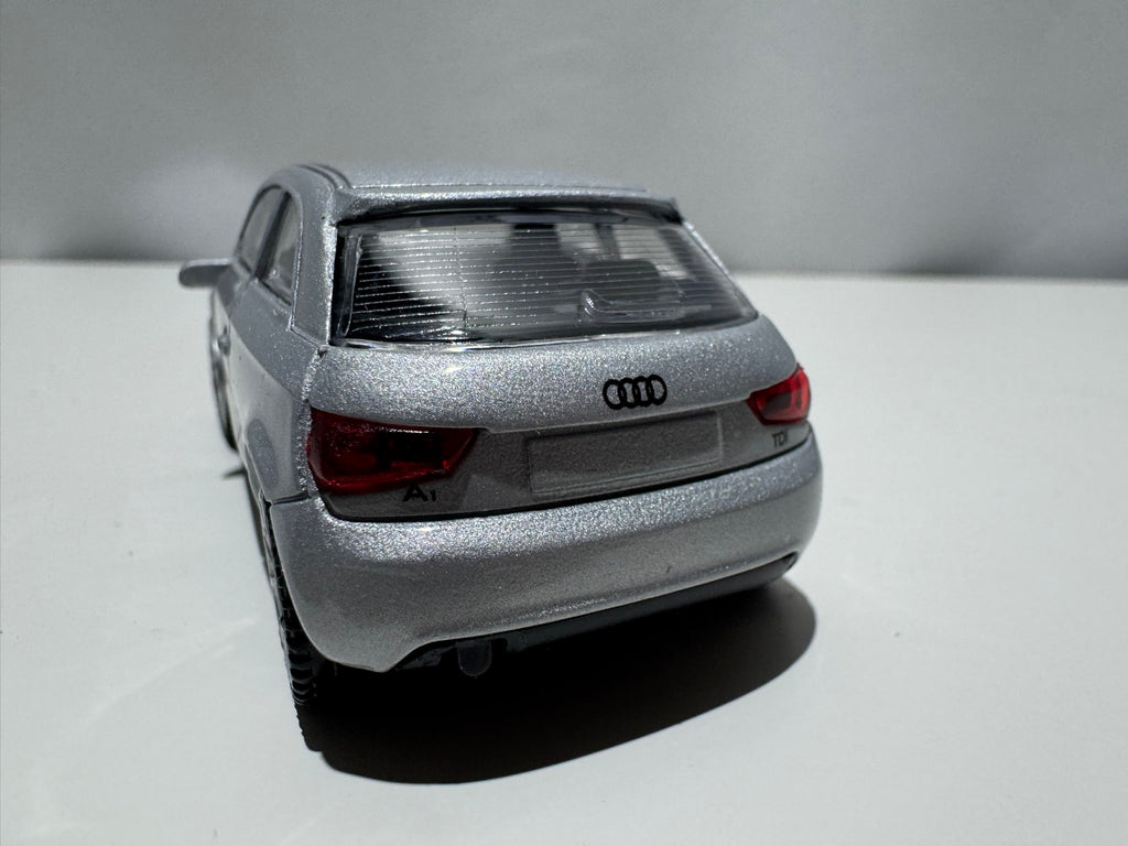 1:43 Audi A1 2010–2018 Silver NEW Rastar