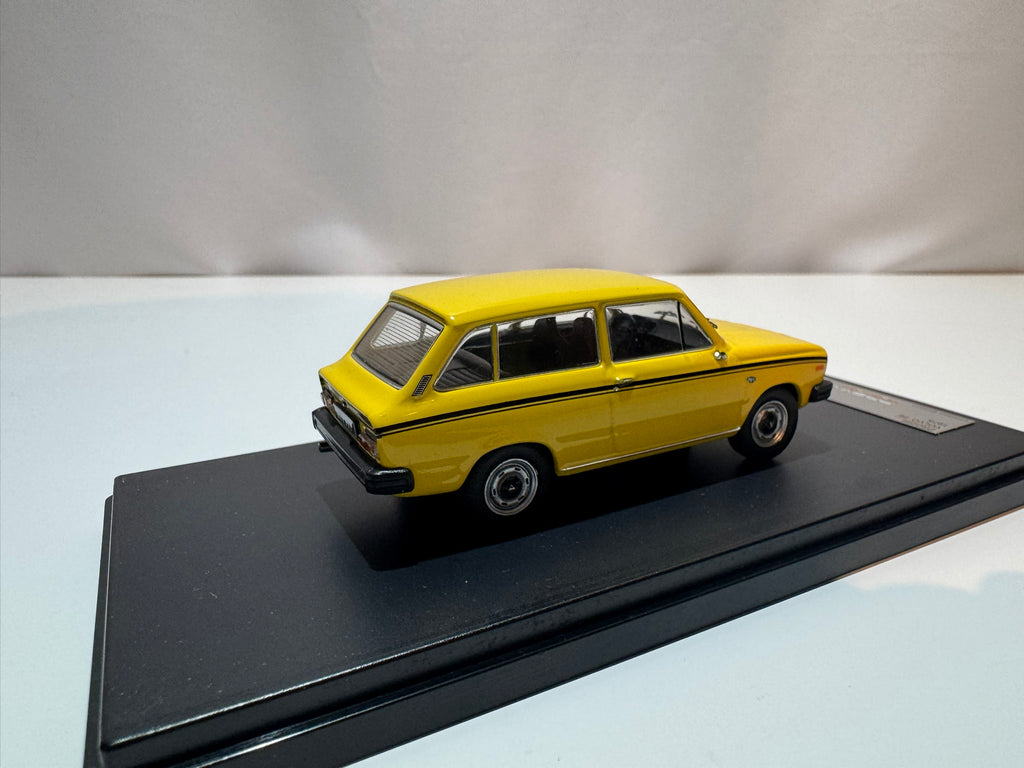 1:43 Premium X Volvo 66 Limited Edition Gelb OVP #206