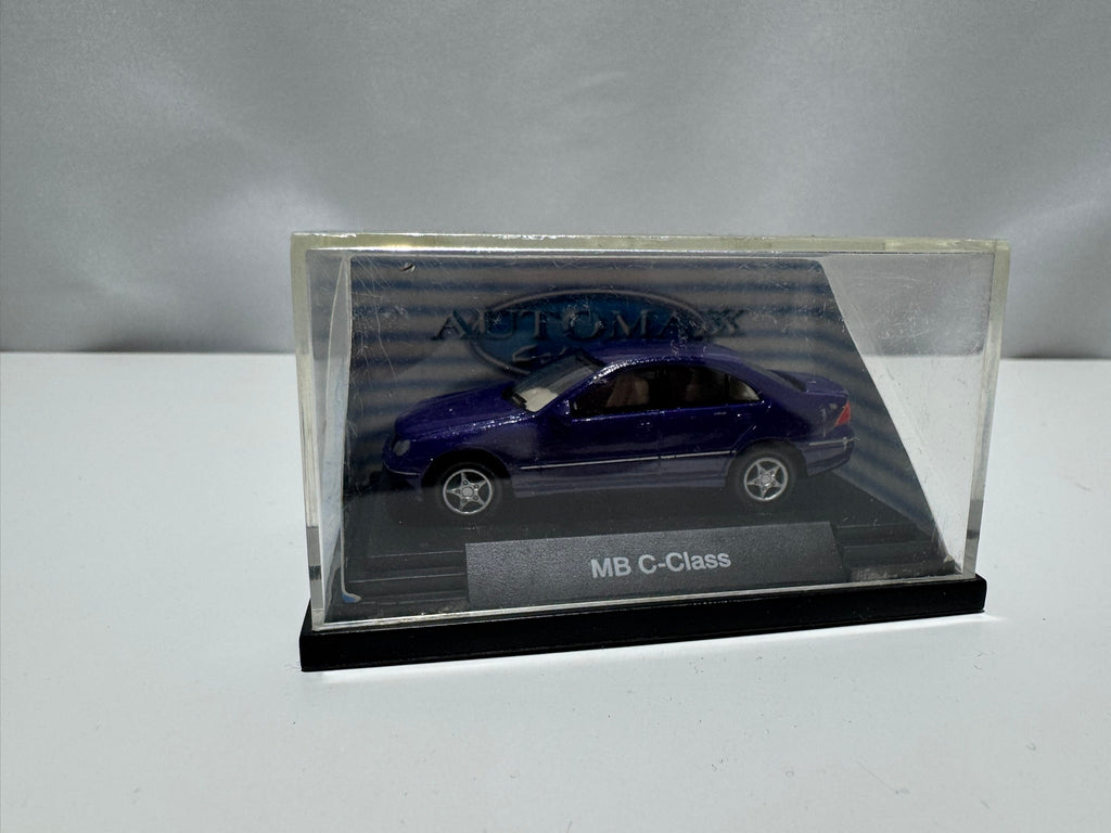 1:72 AutoMAXX Mercedes-Benz C-Class W203 Lila #235
