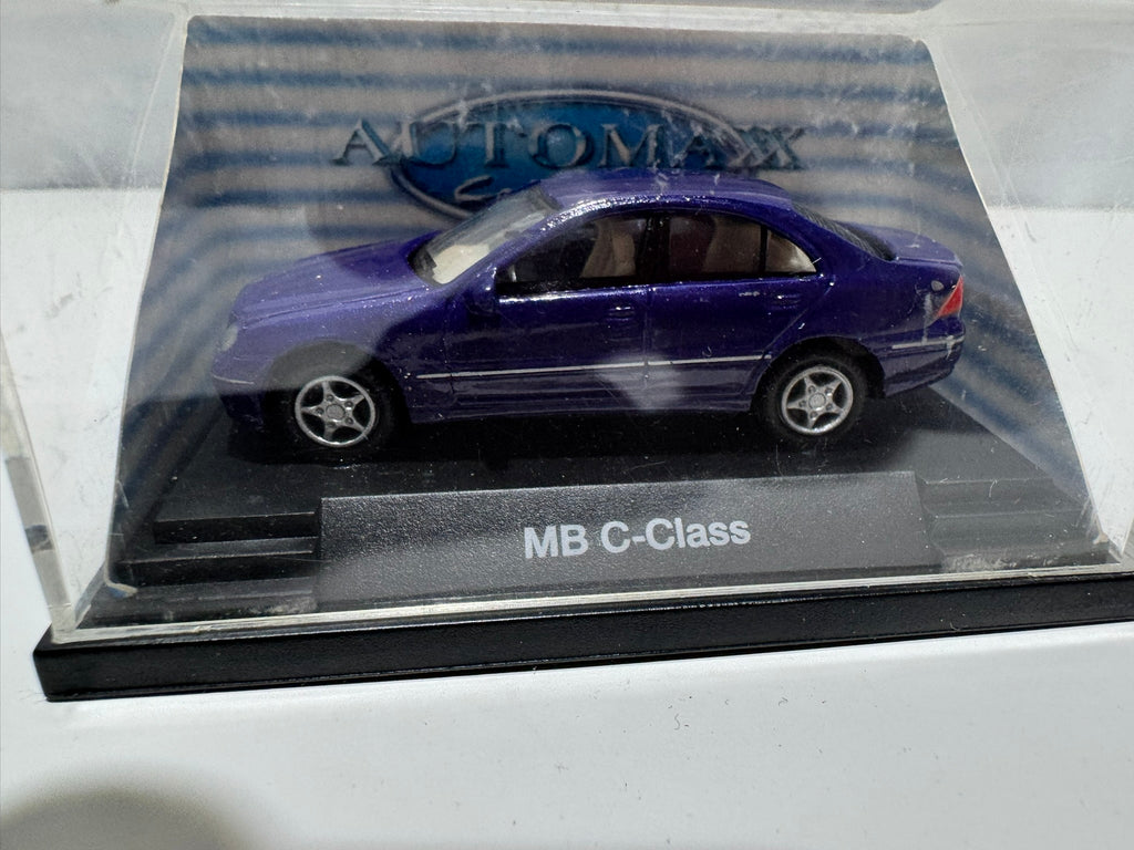 1:72 AutoMAXX Mercedes-Benz C-Class W203 Lila #235