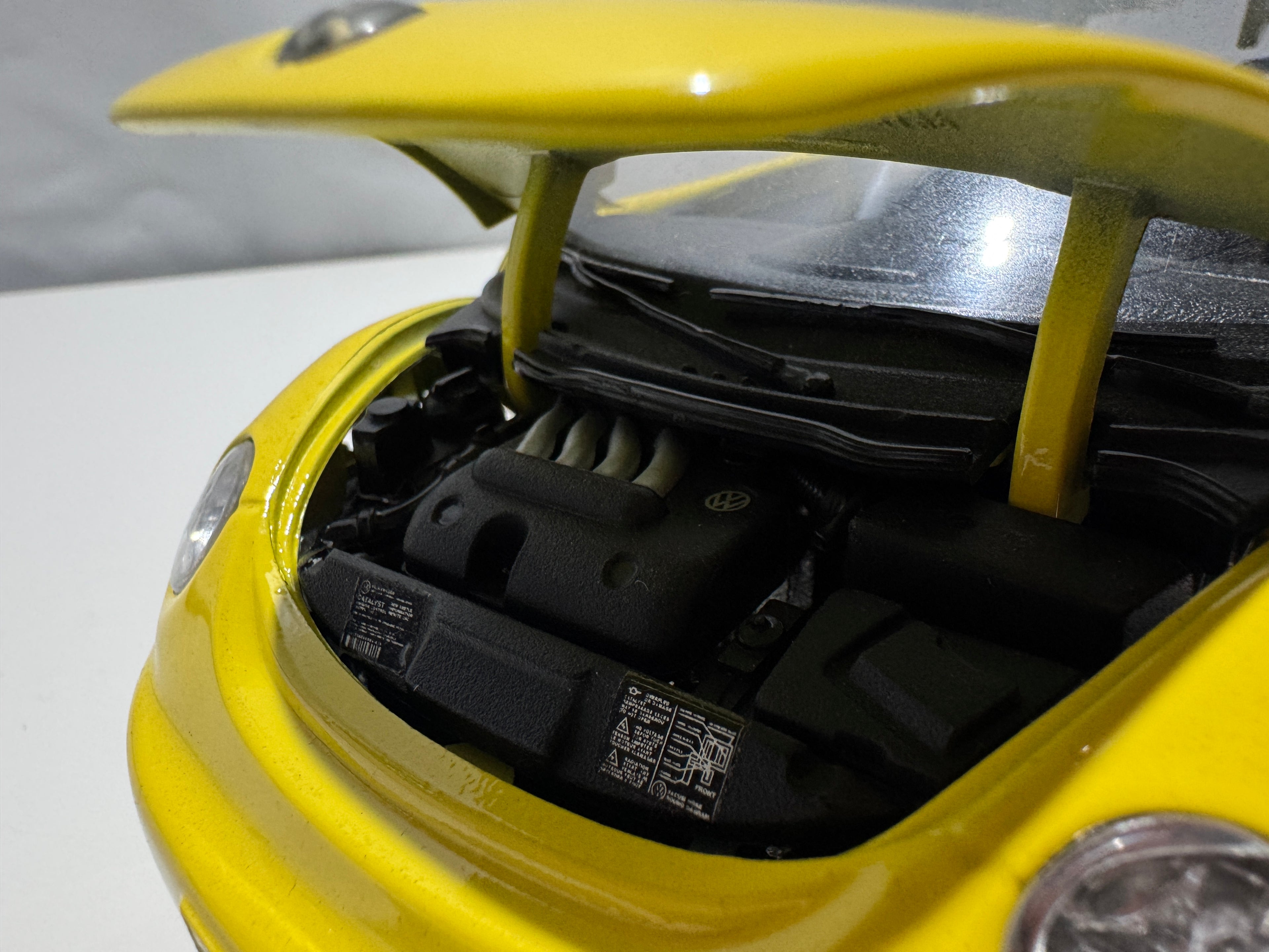 1:18 Vw Volkswagen New Beetle Gelb Bburago