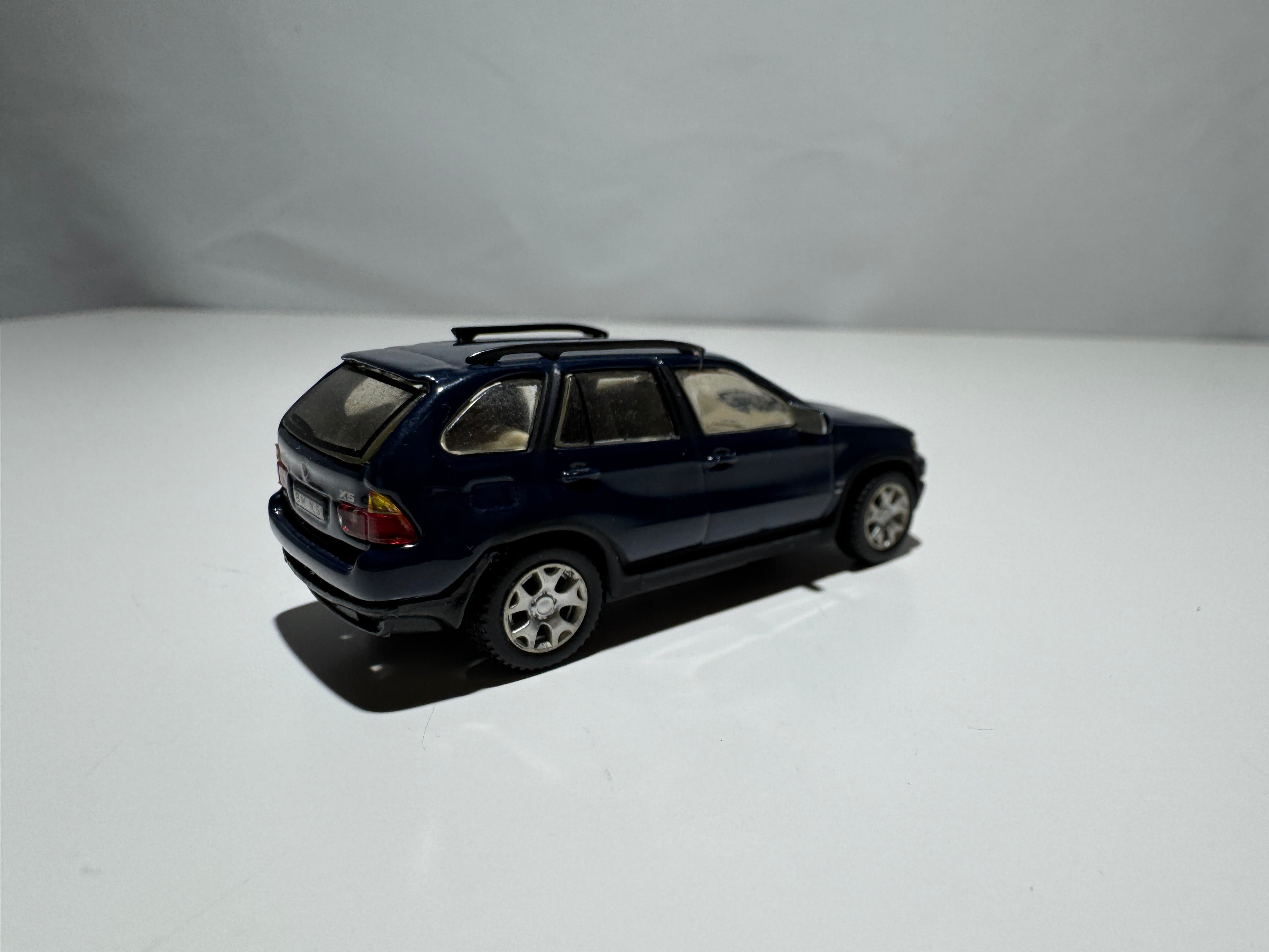 1:72 Hongwell BMW X5 E53 Blau #303