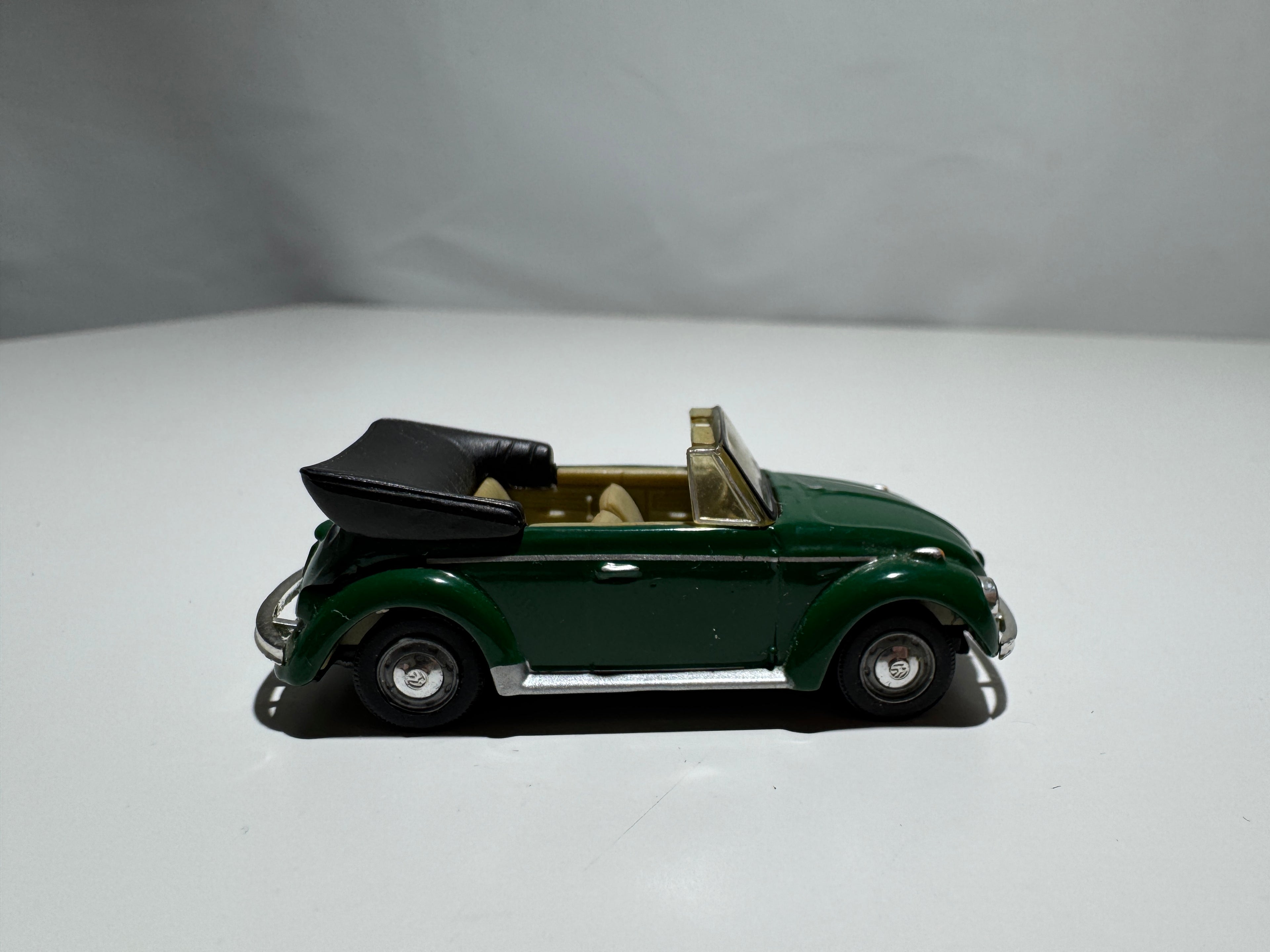 1:72 Schuco VW Volkswagen Käfer Cabrio 1961 Grün #310