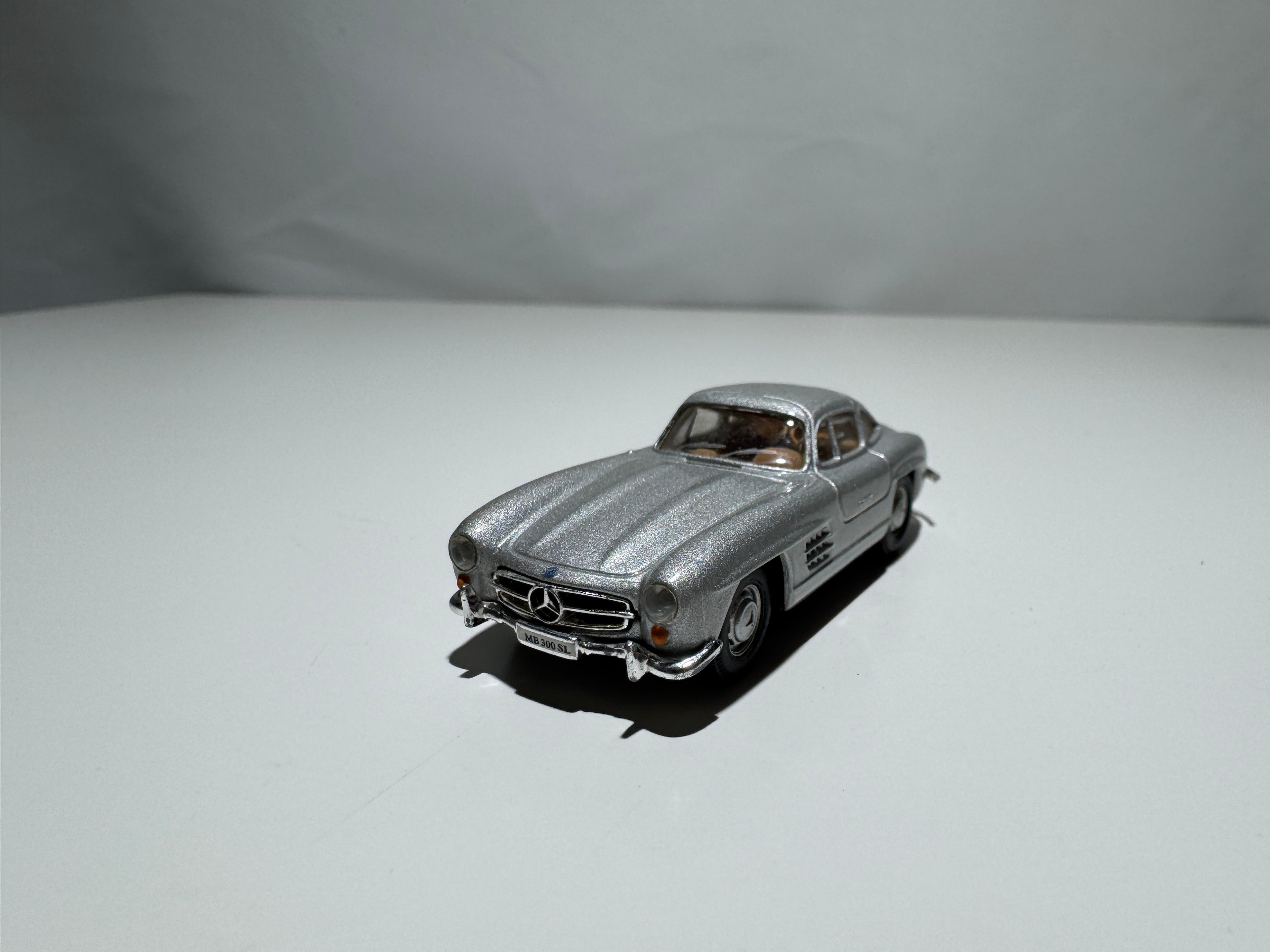 1:72 Schuco Mercedes-Benz 300 SL Coupe Silber #306