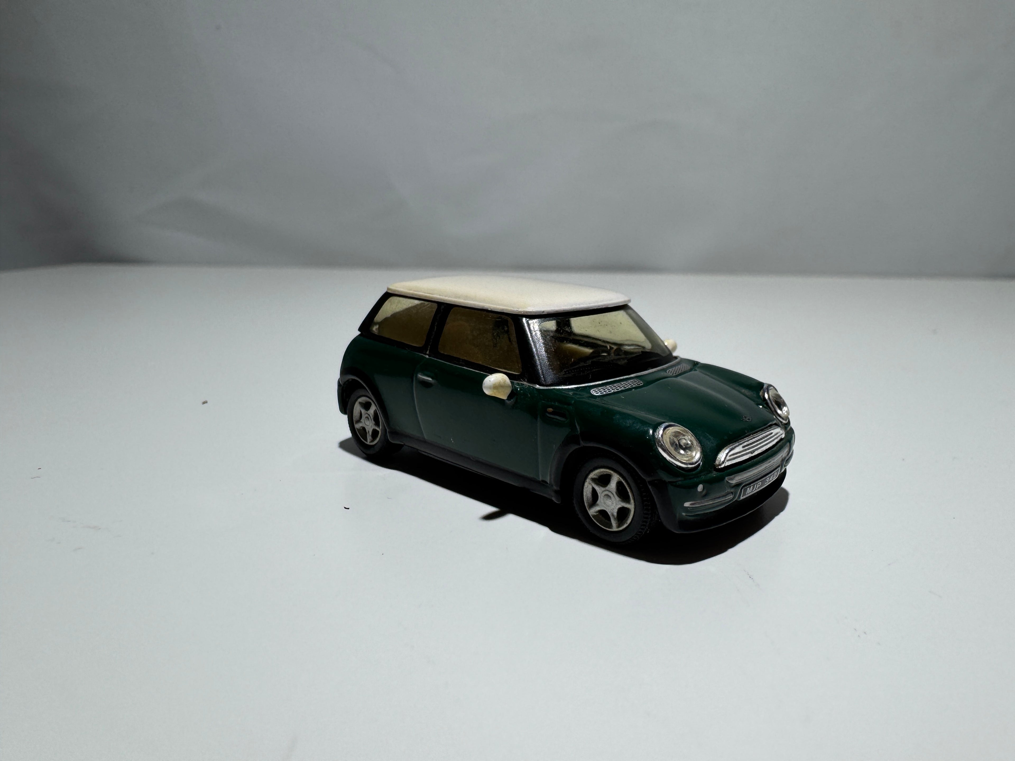 1:72 Hongwell Mini Cooper R53 Grün #297