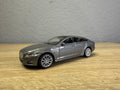 1:43 Welly Jaguar XJ 2010 Grau #037