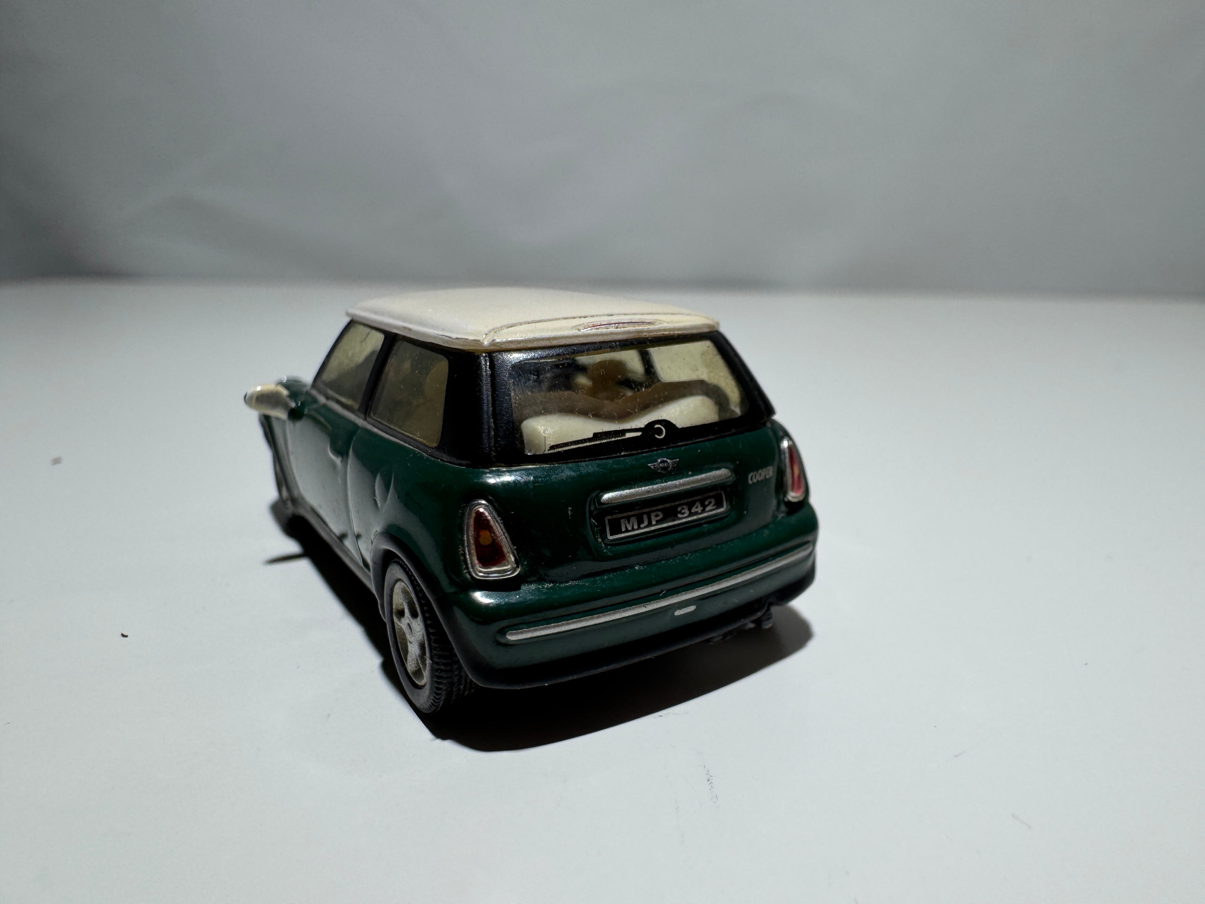 1:72 Hongwell Mini Cooper R53 Grün #297