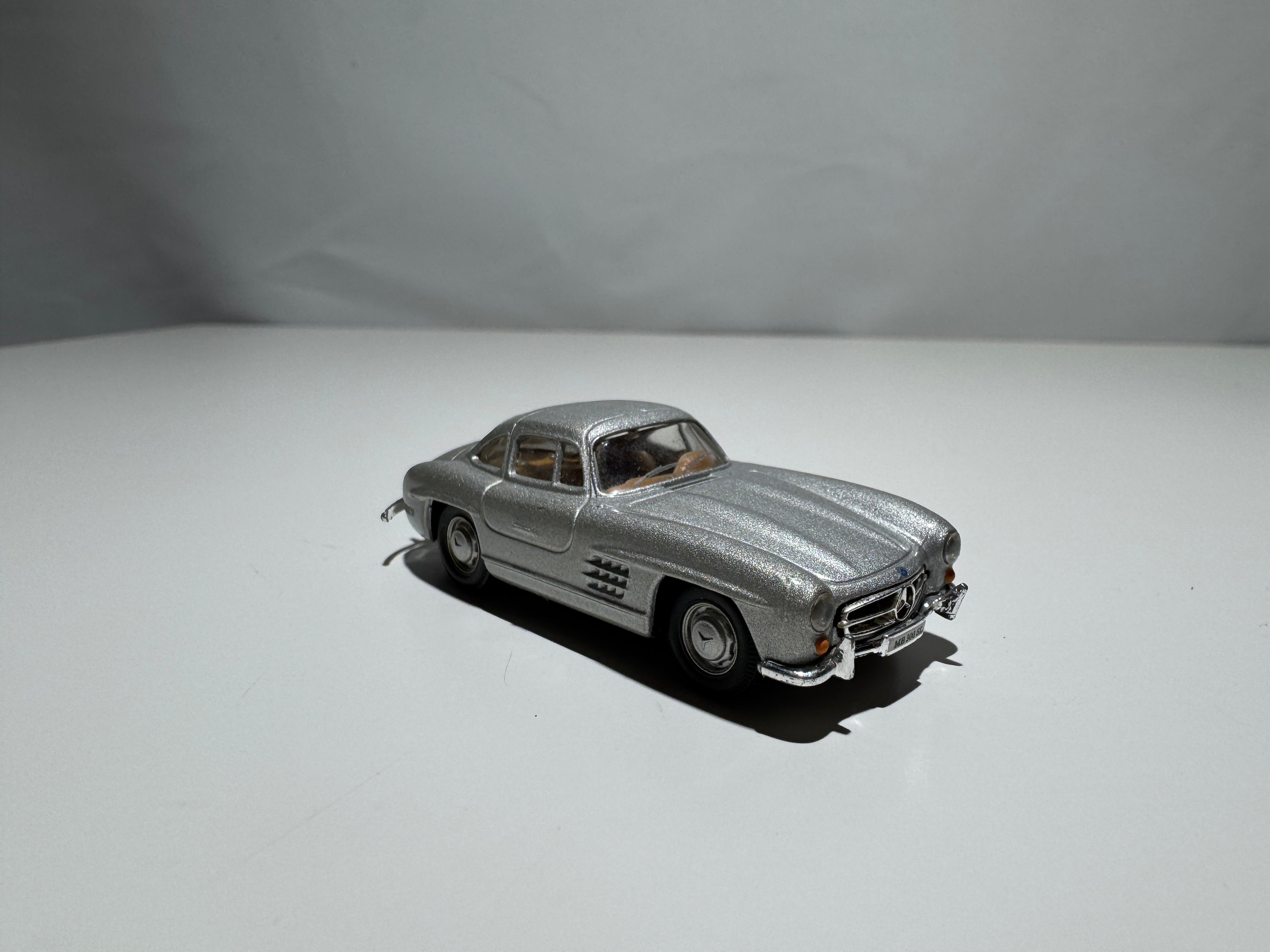 1:72 Schuco Mercedes-Benz 300 SL Coupe Silber #306